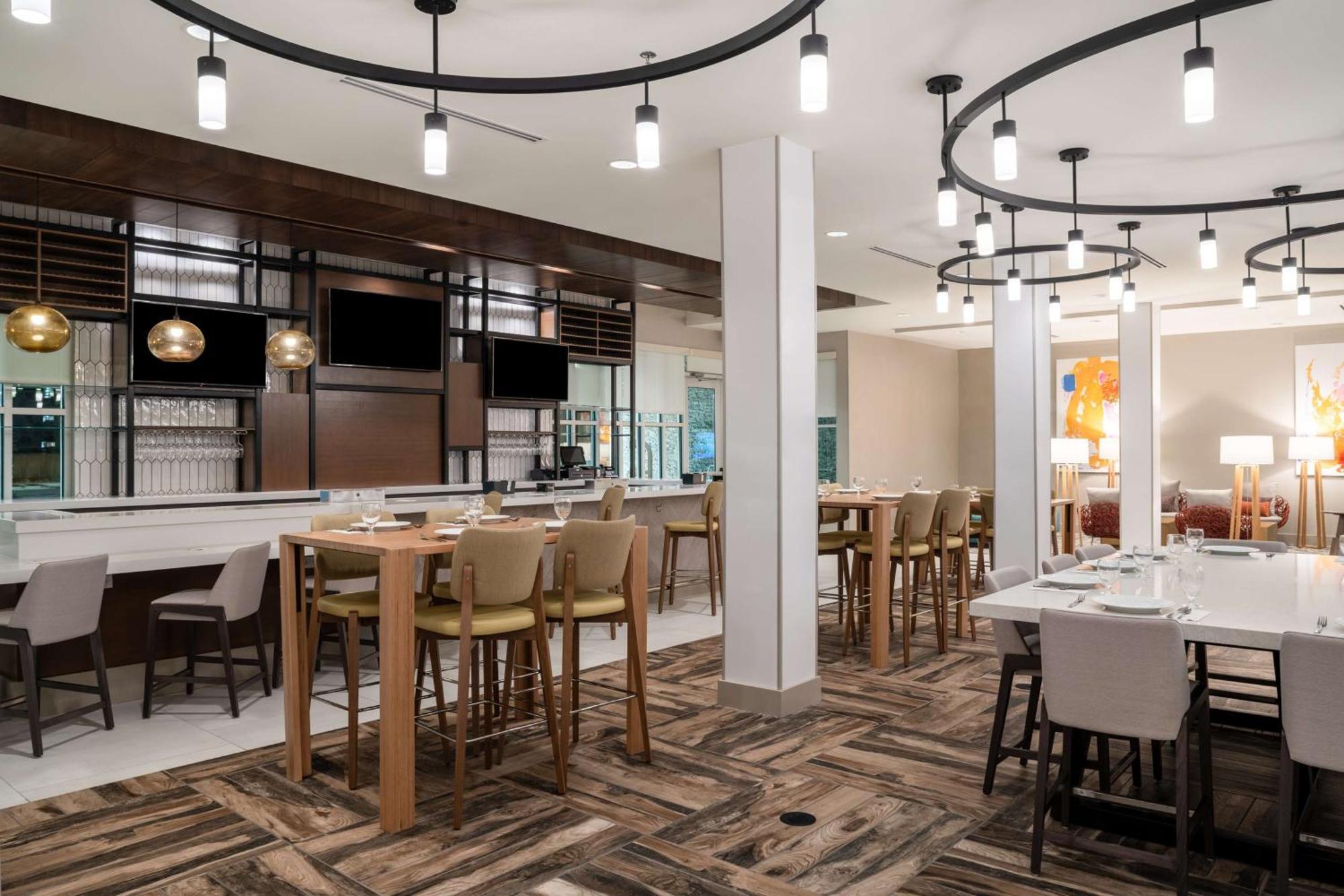 Hilton Garden Inn Brunswick Exterior photo
