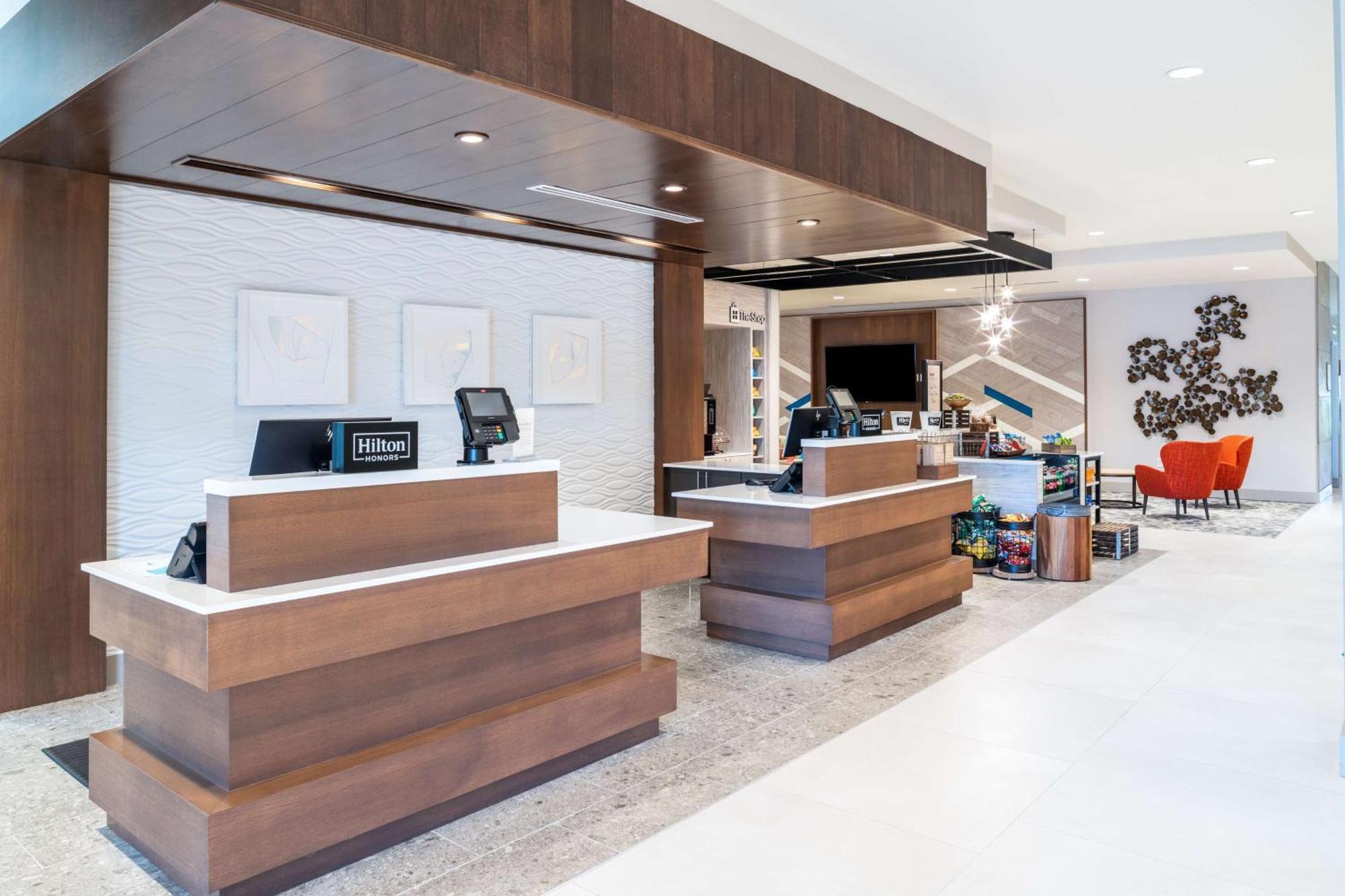 Hilton Garden Inn Brunswick Exterior photo